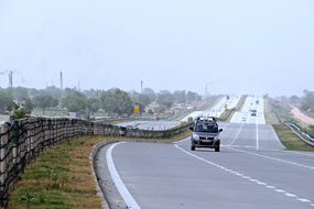 Yamuna Expressway Delhi-Agra Taj Expresswa