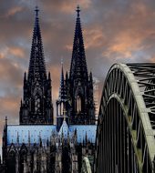 Cologne Cathedral, Hohenzollern Bridge