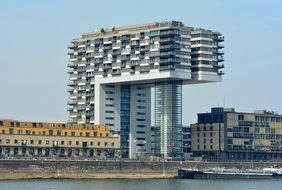 Cologne, Kranhaus, Rhine