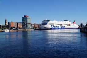 Water, Shelter, Travel, Sea, Boat