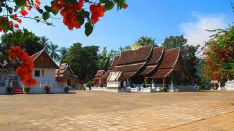 Wat Xieng Thong Buddhist Temple Temple Mon