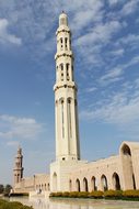 Sultan Qaboos Grand Mosque, Grand