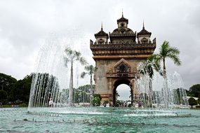 Laos Vientiane Monument Fountain Patuxai L