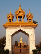 Golden Pagoda Pagoda Wat Pha-That Luang Vi